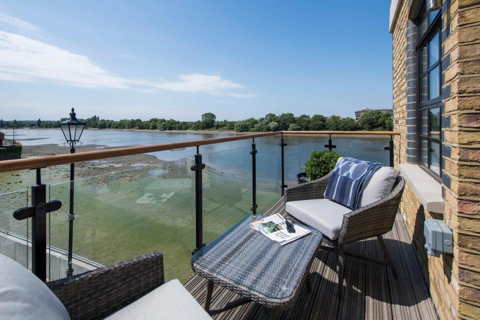 Palace Wharf Apartments 런던 외부 사진